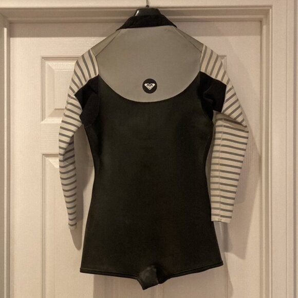 Brand new Roxy spring suit - Picture 4 of 4